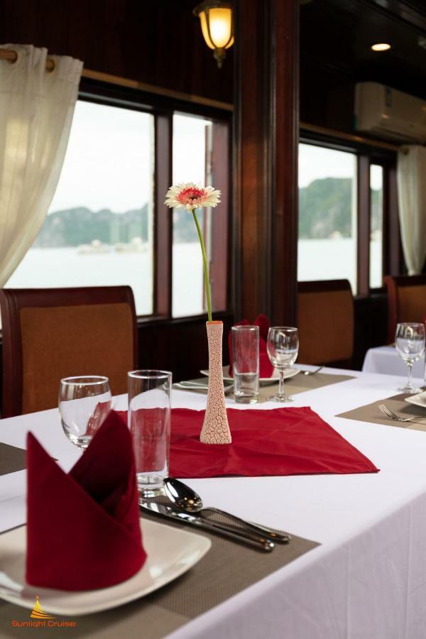 Legend Cruise Hotel Ha Long Exterior photo